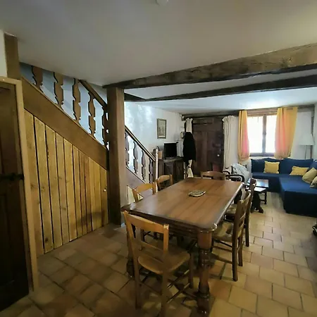 בית נופש La Toscane Medievale Saramon