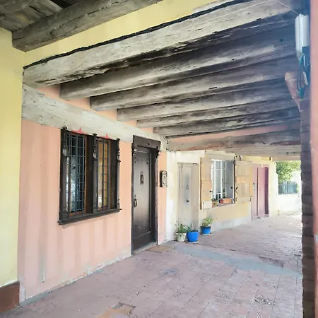 בית נופש La Toscane Medievale Saramon